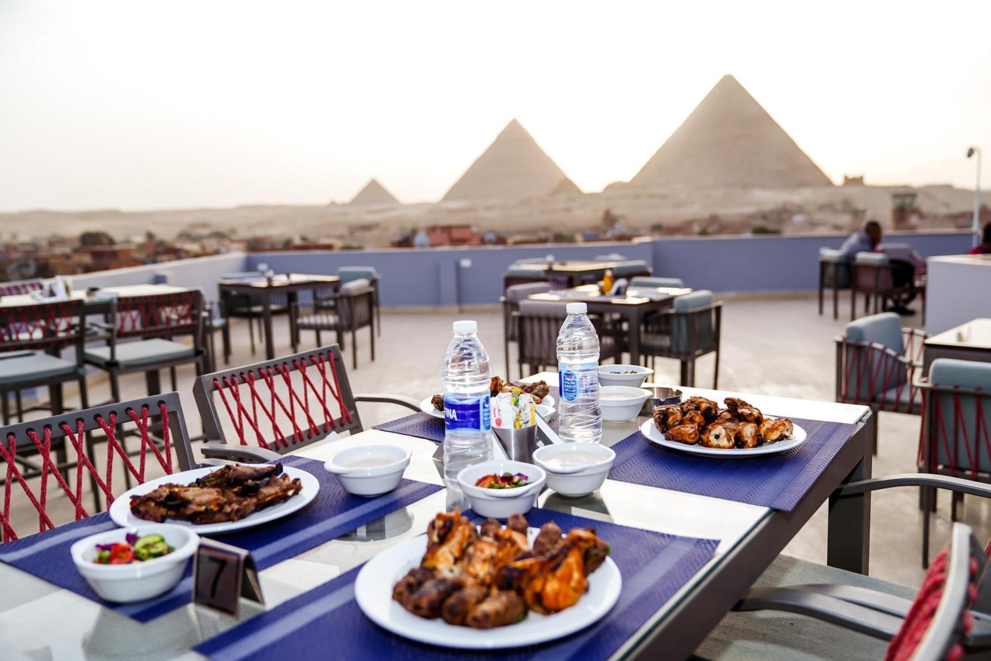 Pyramids Hotel Kafret el-Gabal Exteriér fotografie
